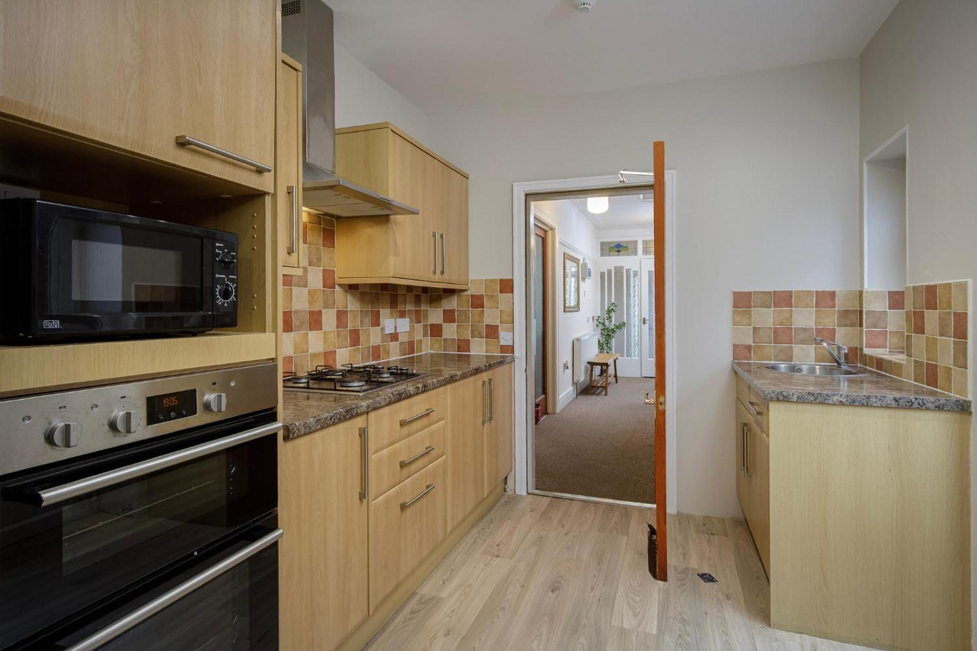 Arnside - Spacious 10-Bedroom Seaside Cottage بلاكبول المظهر الخارجي الصورة