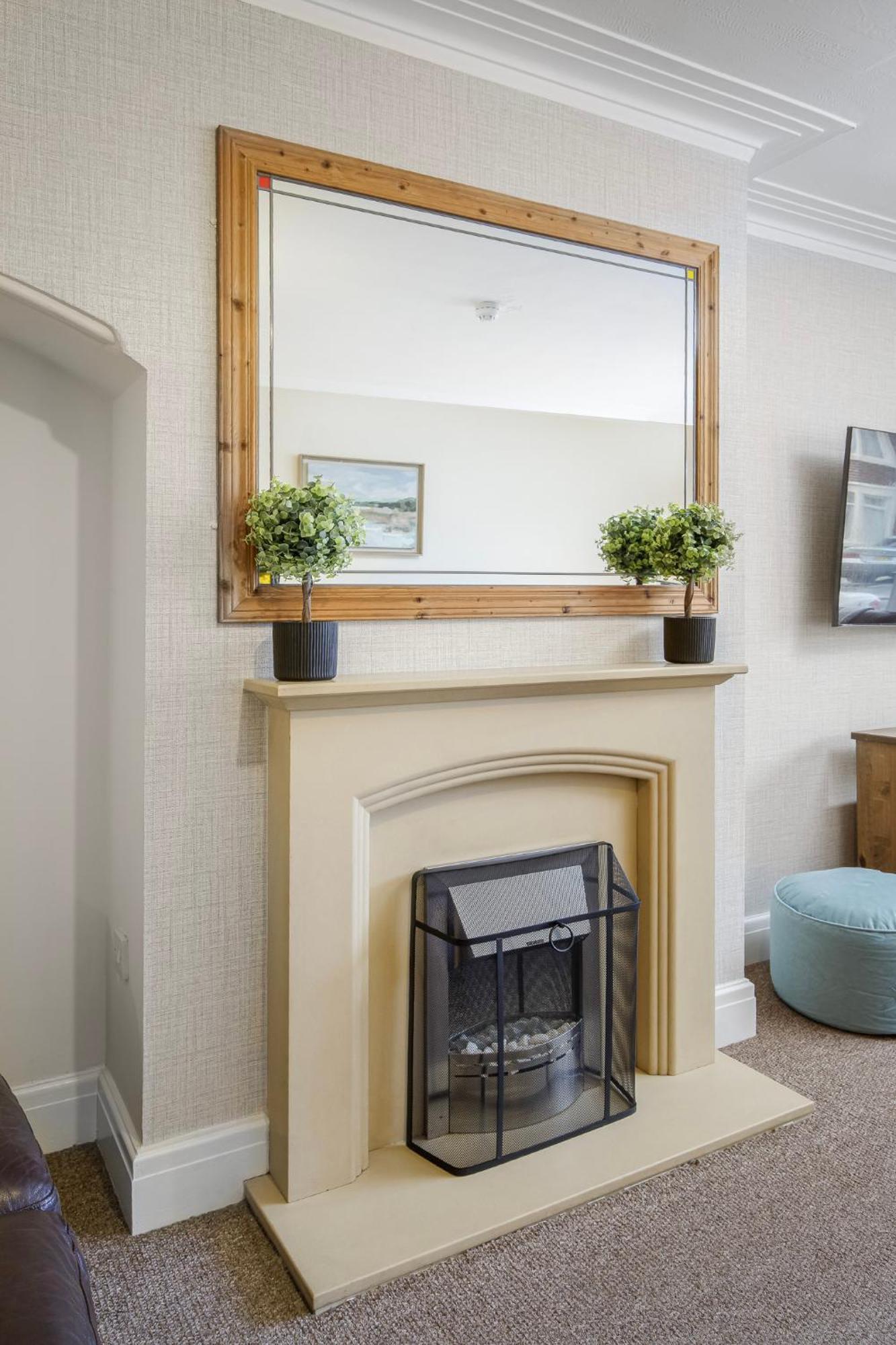 Arnside - Spacious 10-Bedroom Seaside Cottage بلاكبول المظهر الخارجي الصورة